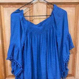 Women’s flowy blue (denim color) short top